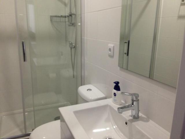 Confortable 1 Bedroom Apartment At Roma Avenue - 1A Lisboa Exteriör bild